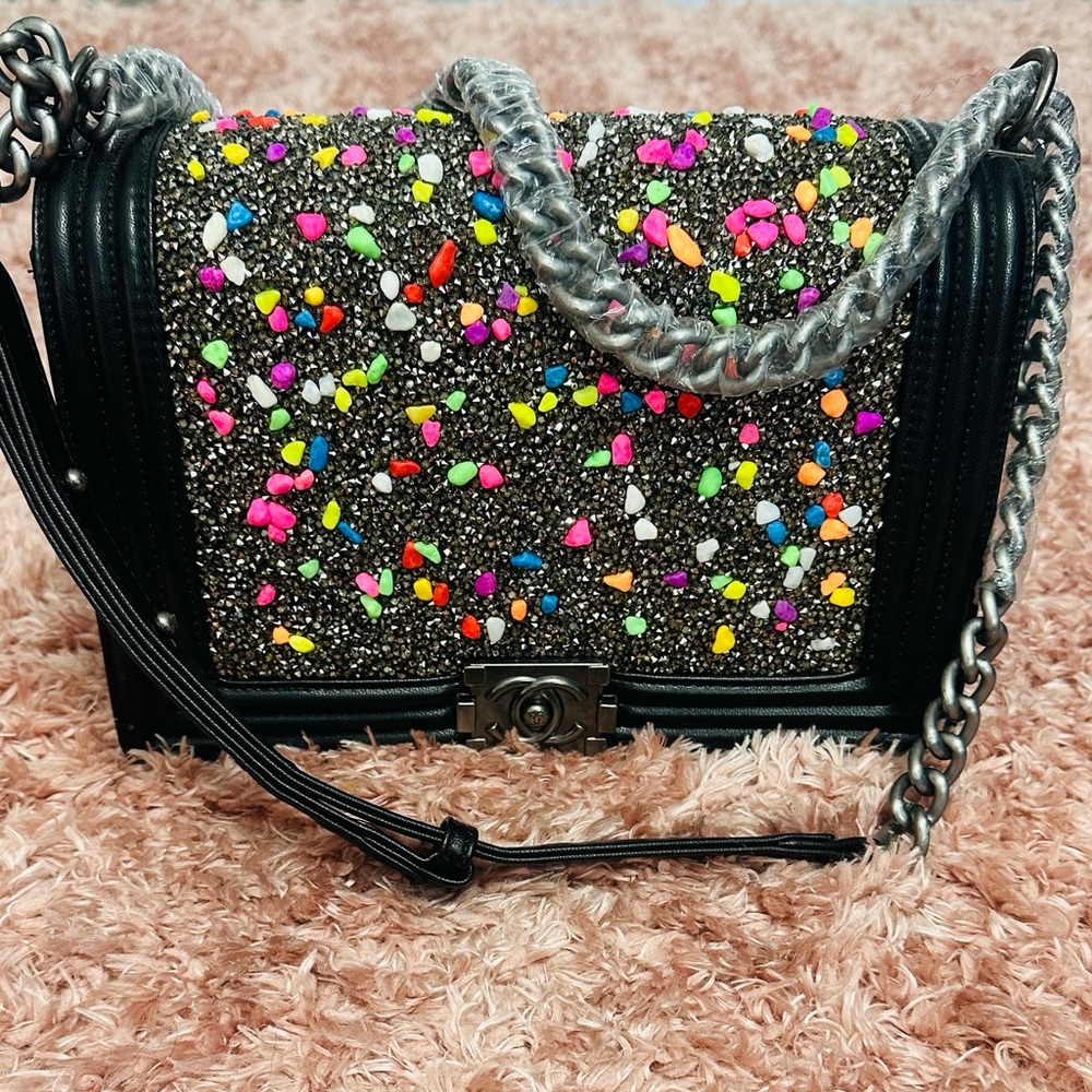 Multicolor Beaded Crossbody Bag with Chain Strap